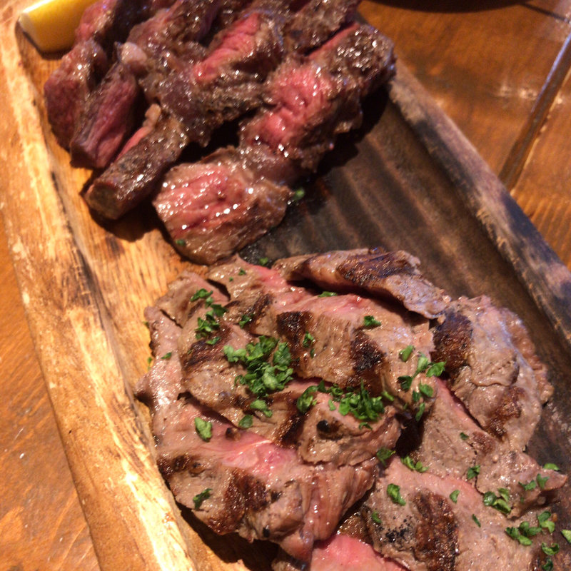 牛みすじステーキ&牛うちももステーキ(HangOut HangOver 西武新宿 Brick St.店)