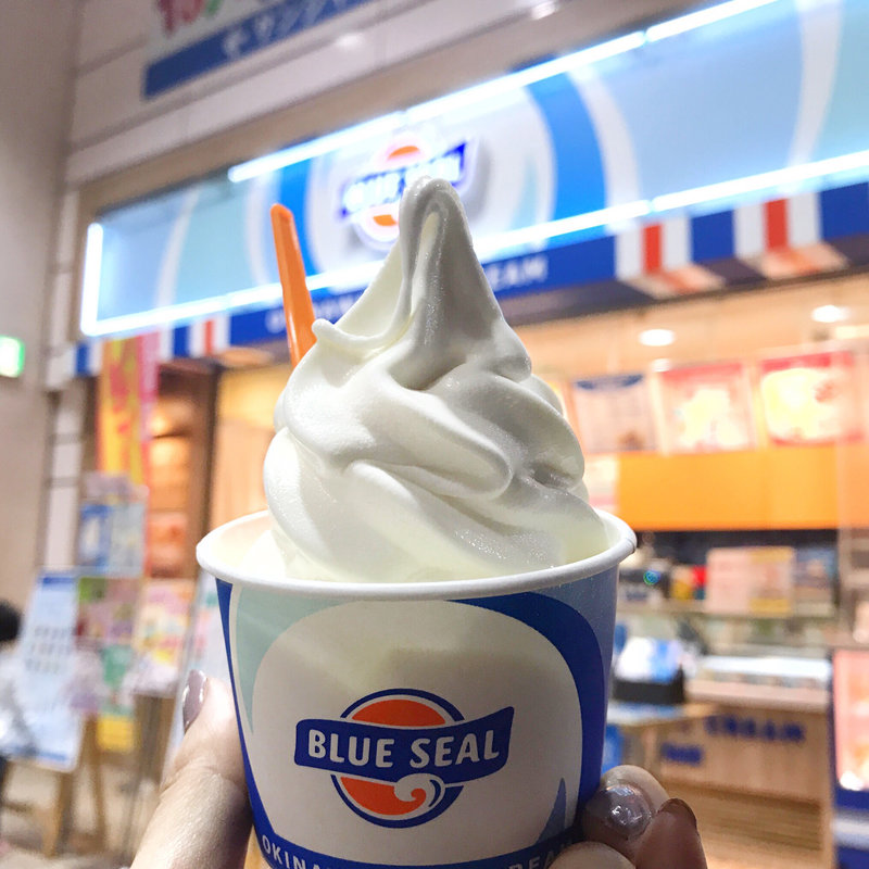 ソフトクリーム 塩ミルク(ブルーシール 池袋サンシャインシティ店)