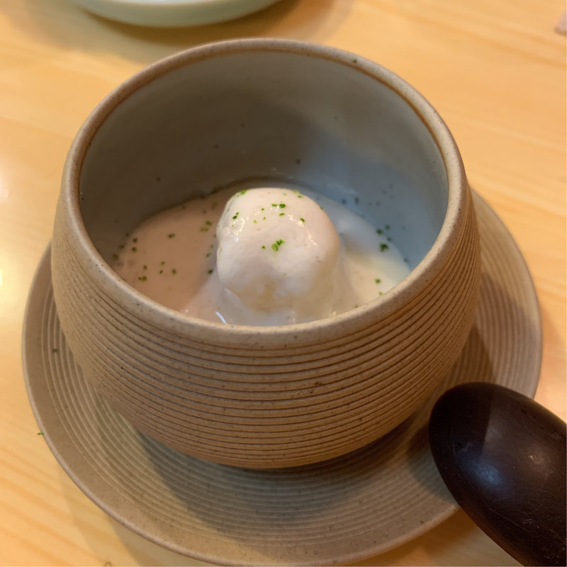 フグの白子の蒸し寿司(太平寿し （たへいずし）)