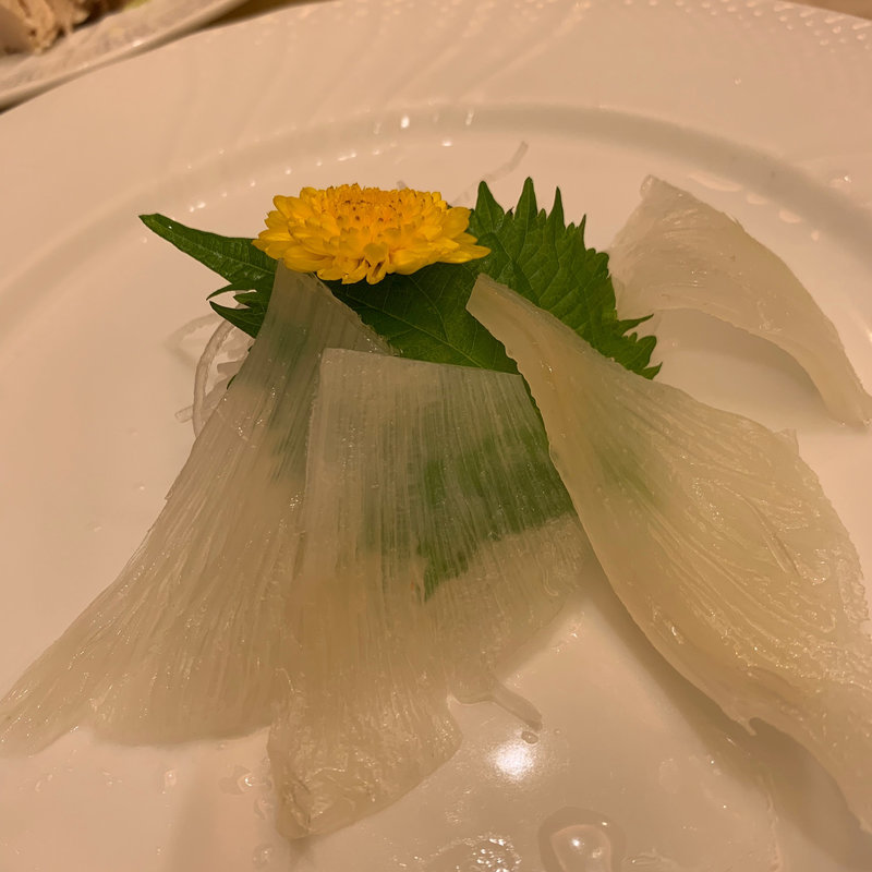 フカヒレの刺身(廣翔記)