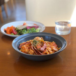 渡り蟹と海老のクリーミィートマトソース(Cafe+Dining Sayu)