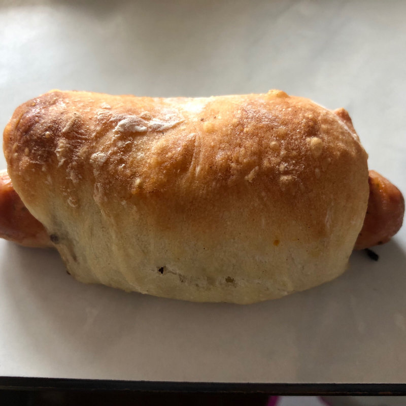 ソーセージ(パネ・ポルチーニ （PANE PORCINI）)