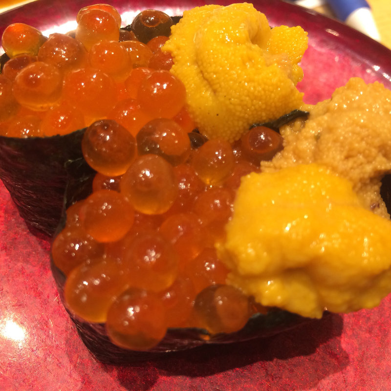 うにいくら(軍艦)(なごやか亭 北野店)