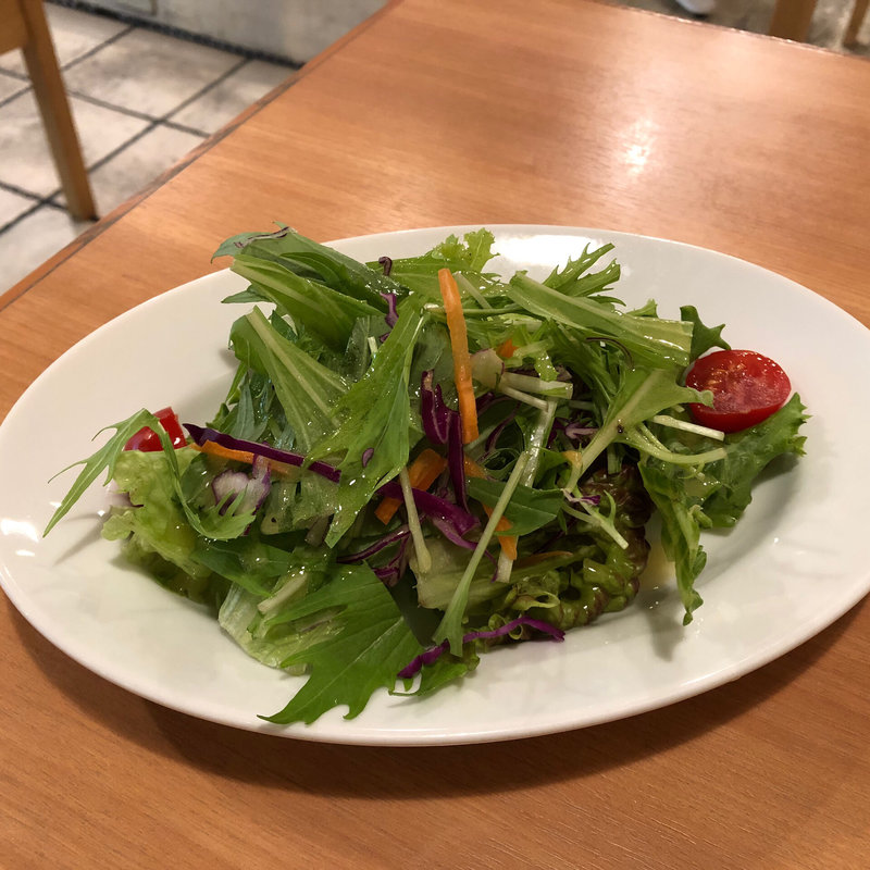 サラダ(壁の穴 フレスト香里園店)