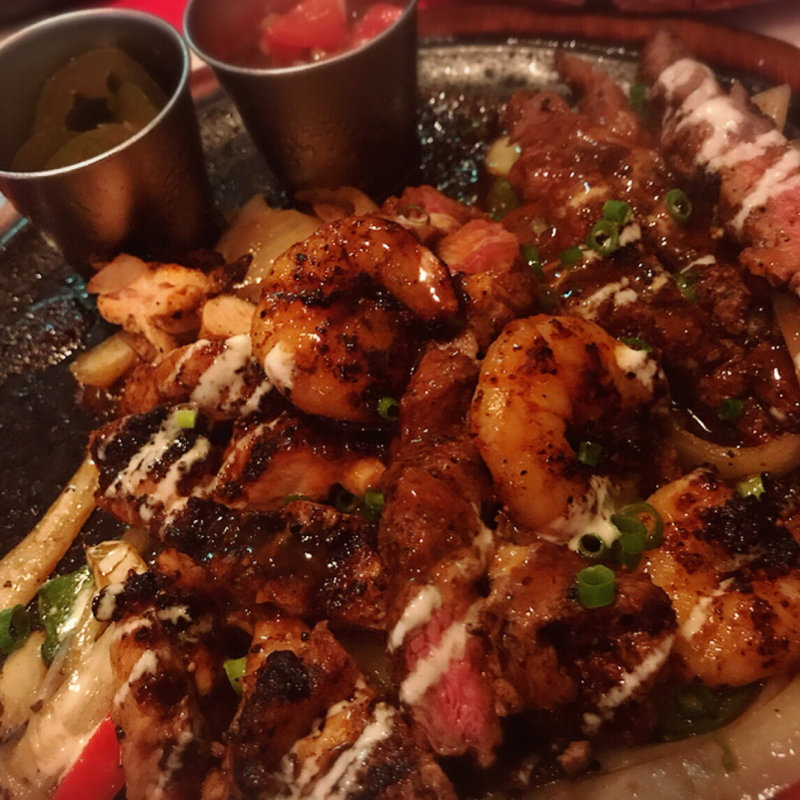 シズリングファヒータス トリオ(L．A．S．T ワールドポーターズ店)