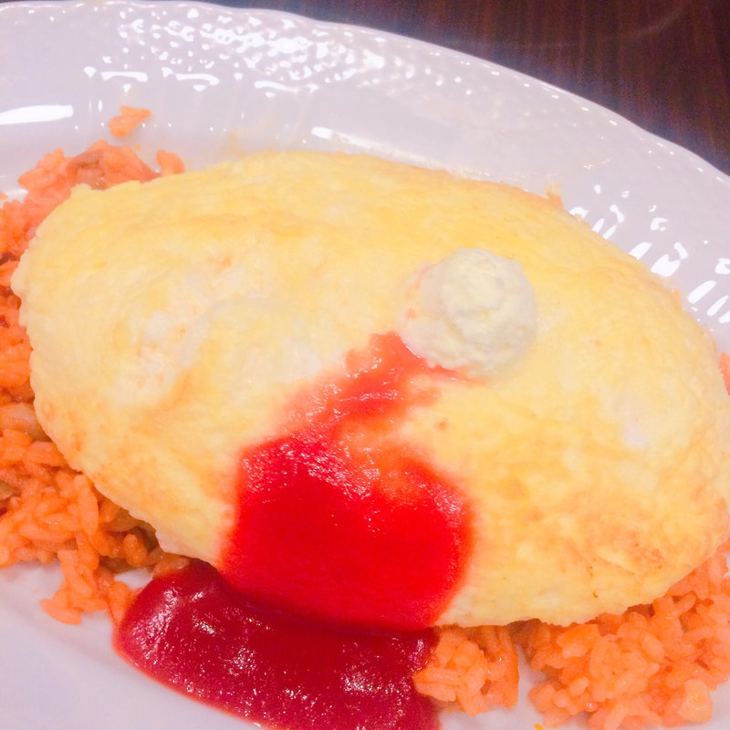 スフレ卵のオムライス(卵と私 新宿サブナード店)