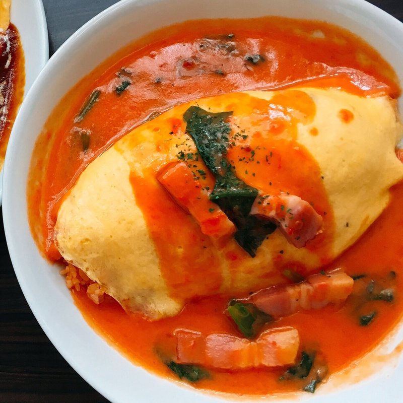 ベーコンとほうれん草のチーズイントマトクリームオムライス(ベビーフェイスプラネッツ 宇都宮店 )