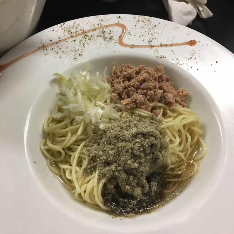 (煮干中華そば のじじ)