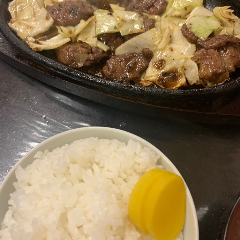 鉄板焼き(まんぷく亭)