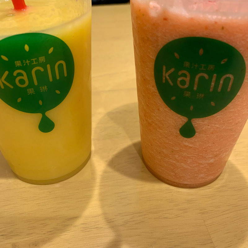 フレッシュジュース(果汁工房 果林マークイズ)