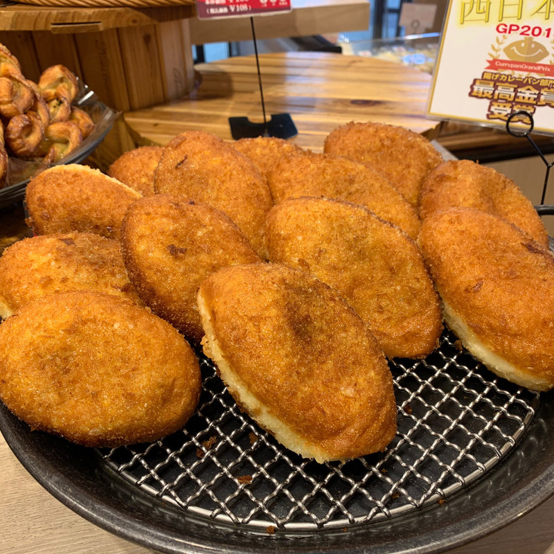 牛肉ゴロゴロカレーパン(ベーカリーピカソ ASTY鶴舞店)