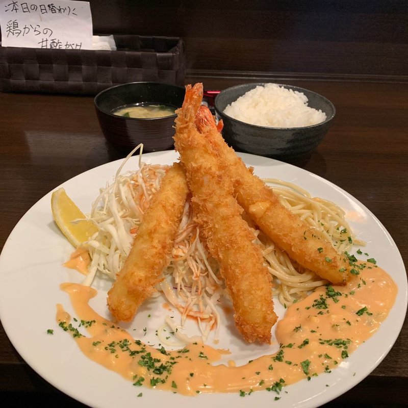 エビフライ(洋食 ツバキ亭)
