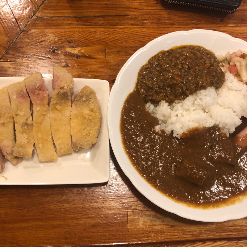 しまやスペシャルとロースカツ(しまや)
