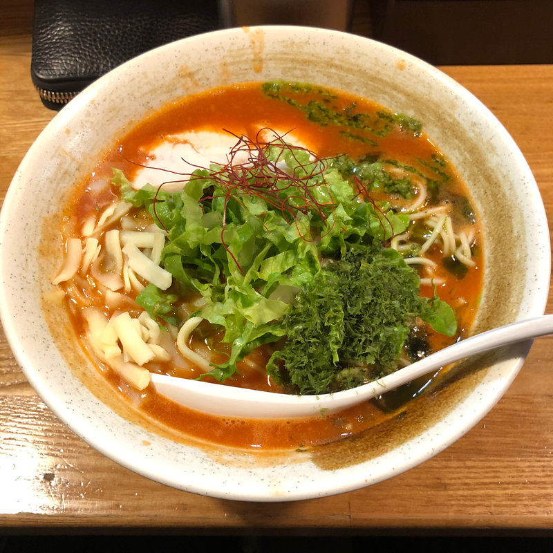 海老トマト鶏白湯(麺匠ようすけ 鶏煮亭)