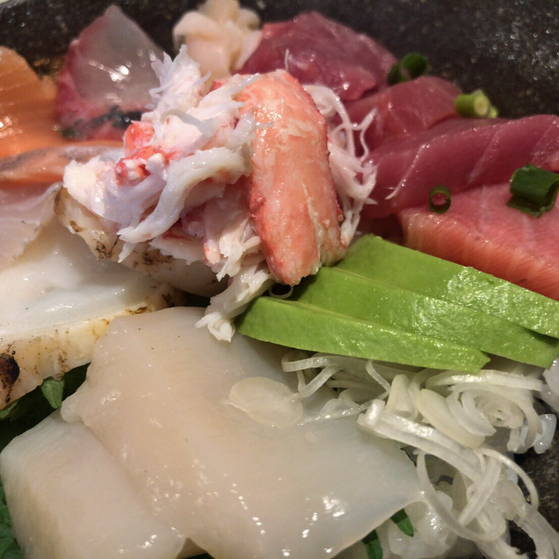 マグロ海鮮丼(シロクマ食堂)