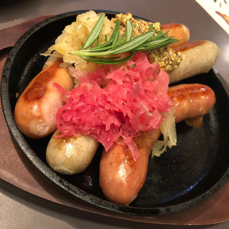 ジャーマン ソーセージ3種盛り(シュマッツビアダイニング日本橋)
