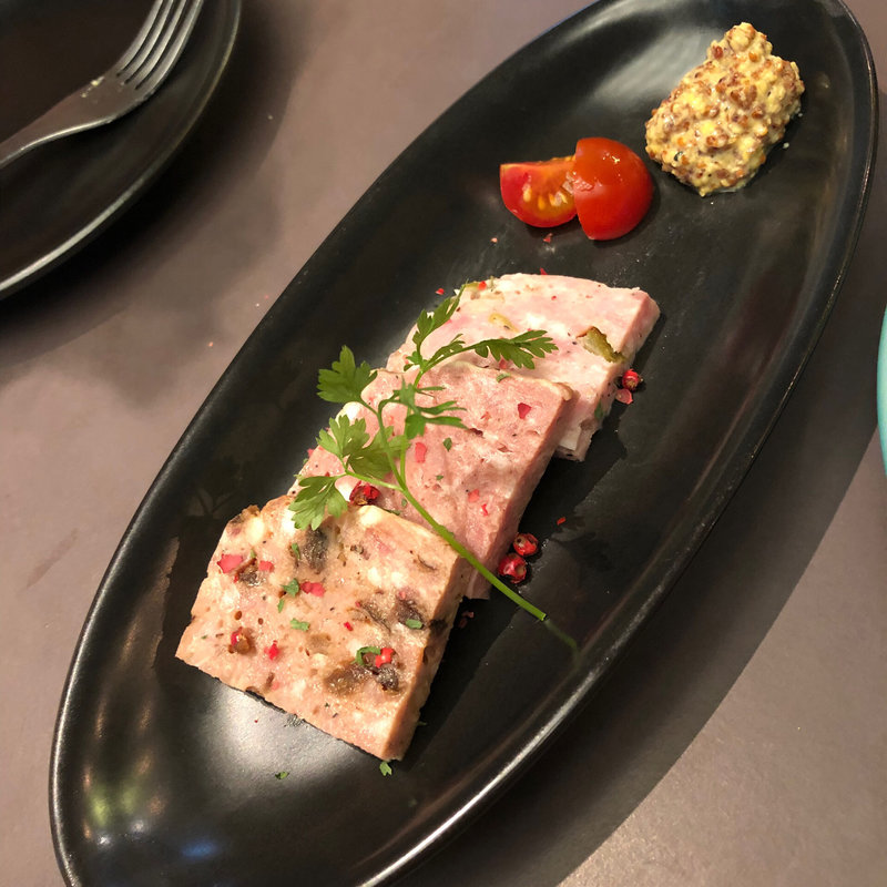 テリーヌ3種盛り合わせ(シュマッツビアダイニング日本橋)