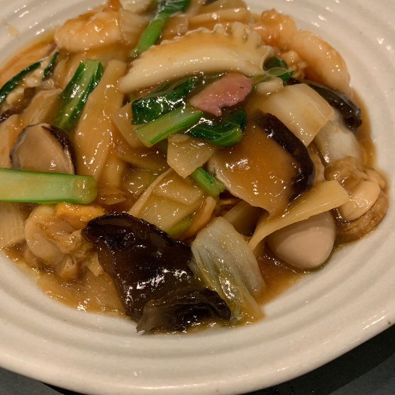 五目両面焼きそば～什景炒麺～(侑久上海 天神店)