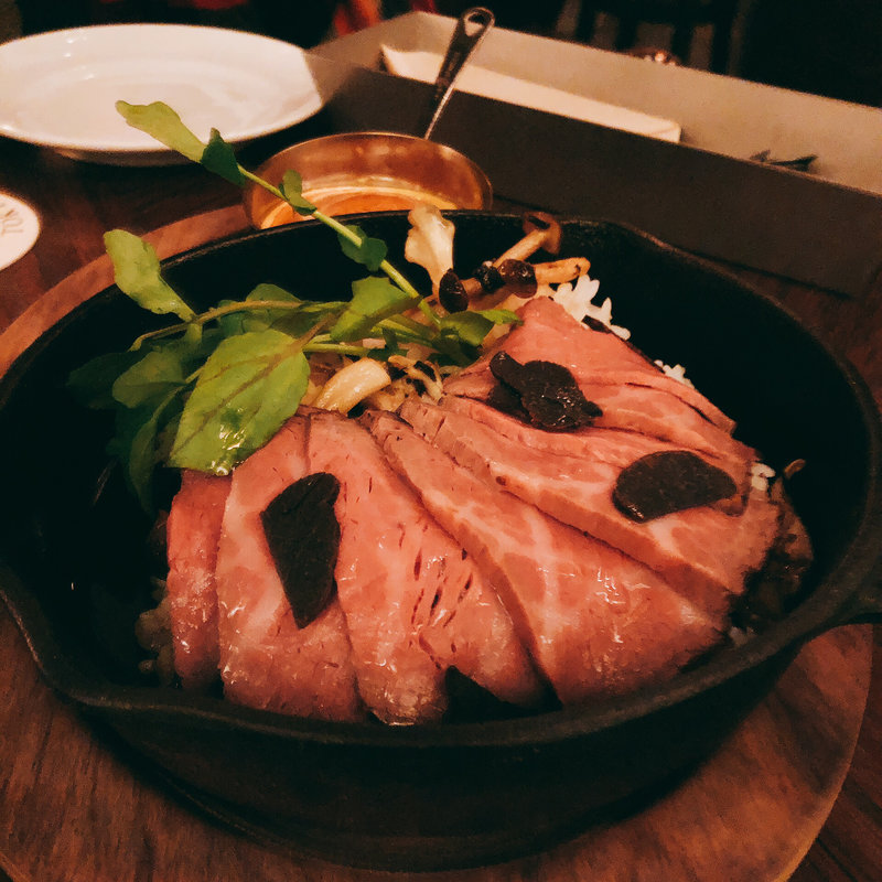 燻製ローストビーフのトリュフご飯(TOKYO Whisky Library)