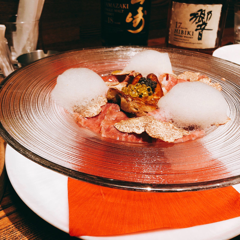 A5和牛のたたき、フォアグラ、トリュフの瞬間スモーク茶漬け(創作ビストロ la planche（ラ・プランシュ）)