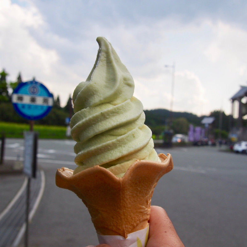 キャベツソフトクリーム（大）(道の駅 波野 神楽苑 )