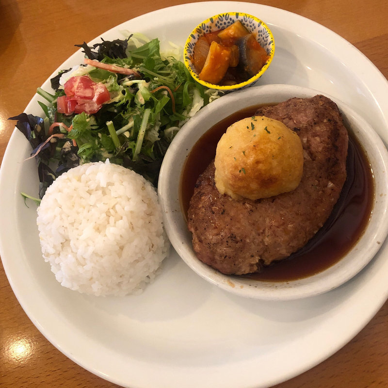 collabo自慢のハンバーグプレート〜てりたまソース&マッシュポテトのせ〜(コラボ （coLLabo）)