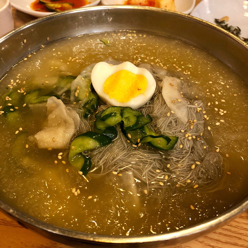 冷麺(コサム冷麺専門店)