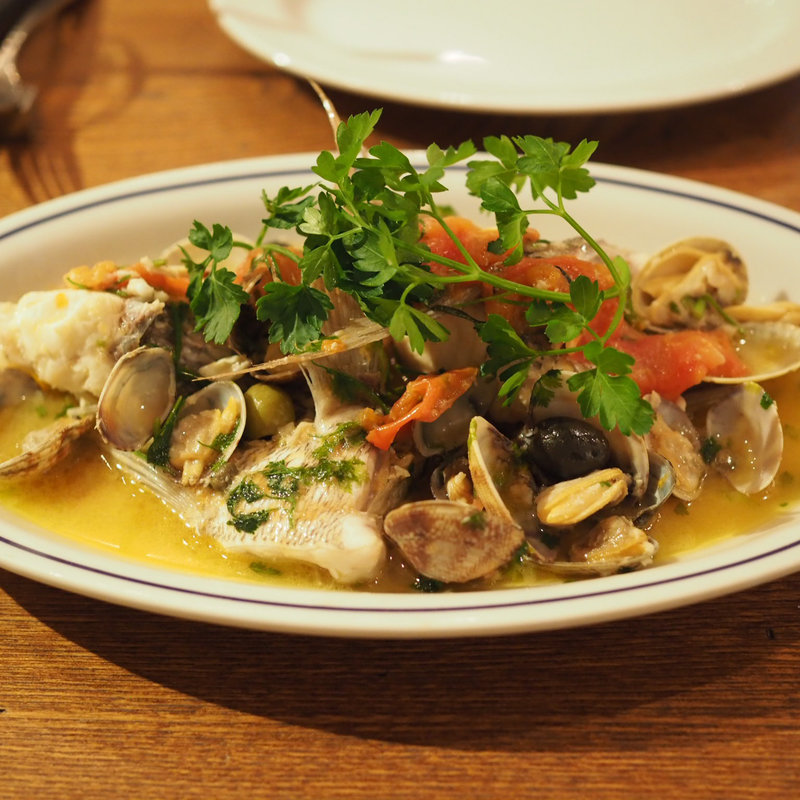 アクアパッツァ(空と海の十字路 )