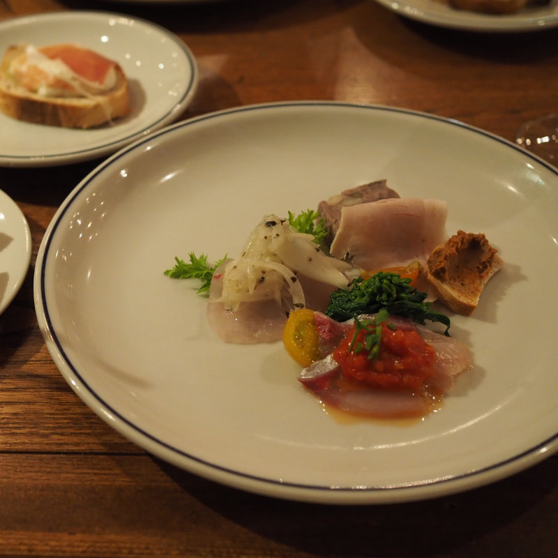 前菜盛り合わせ(空と海の十字路 )