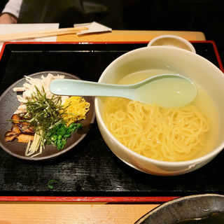 鶏麺(黒毛和牛焼肉 薩摩 牛の蔵 広尾本店)
