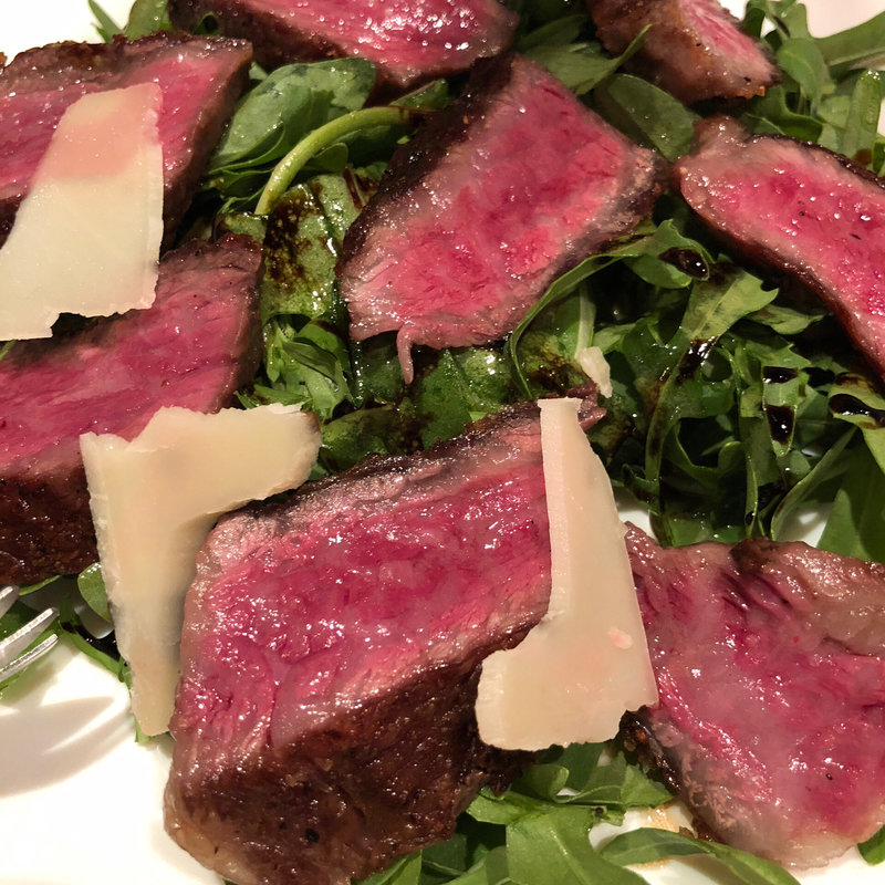 牛イチボのタリアータ(Cantina)