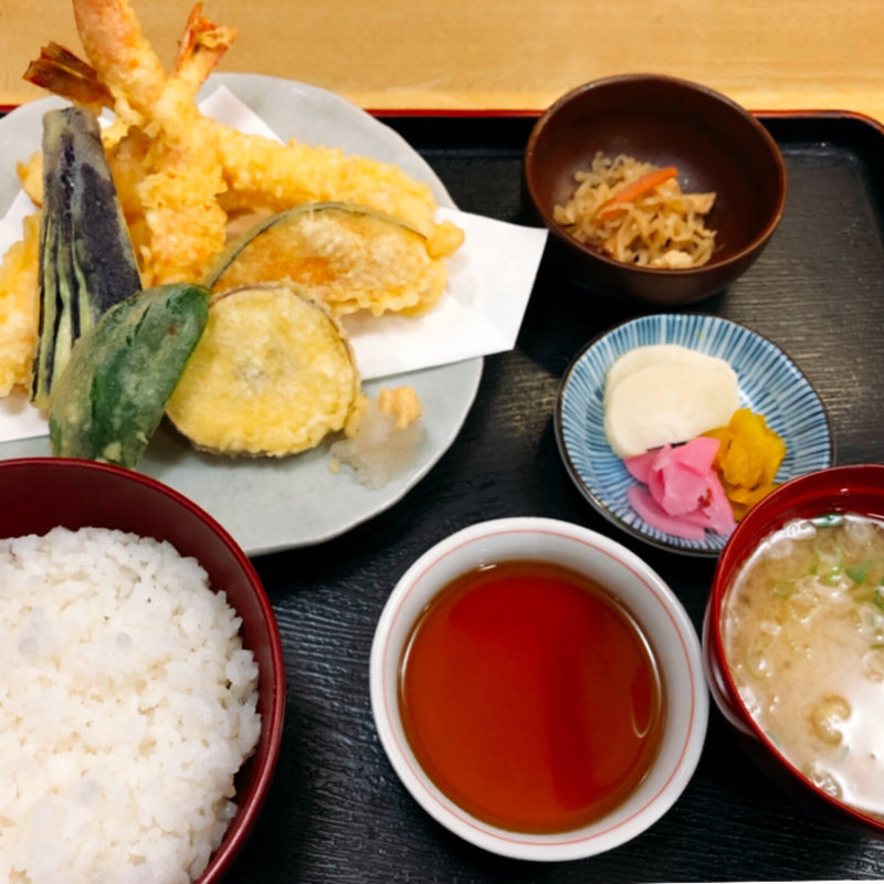 天ぷら定食(よしざわ)