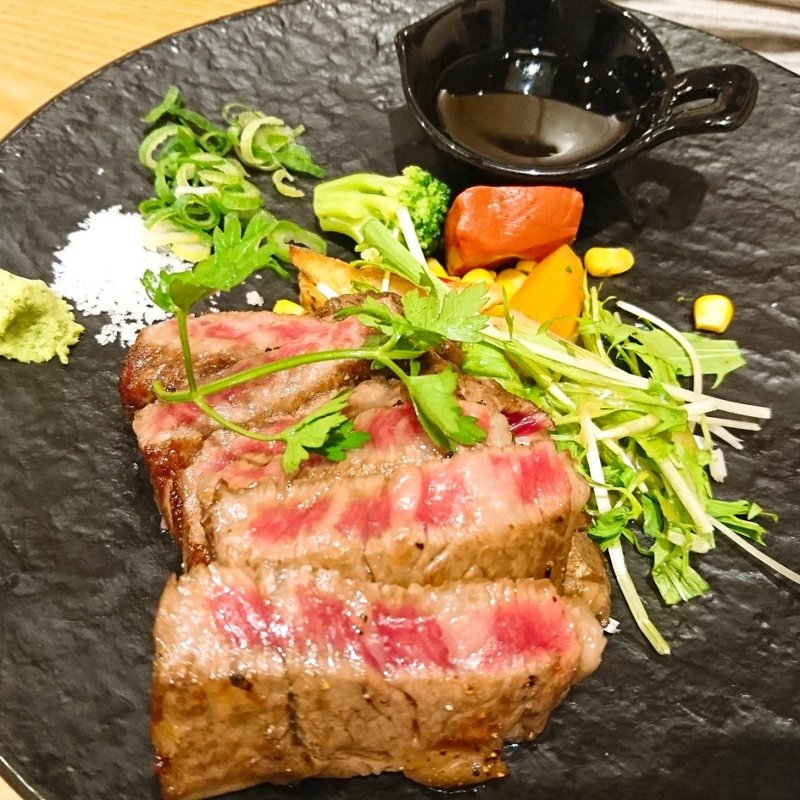 シェフおまかせカットステーキ(近江牛 岡喜 )