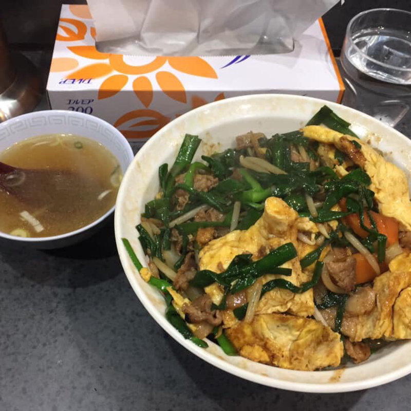 ニラ玉丼(紅恋灯 )