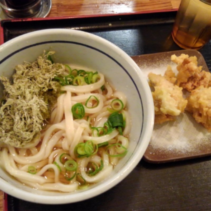 もずく&かしわ天ぶっかけ(おにやんま 中目黒店)