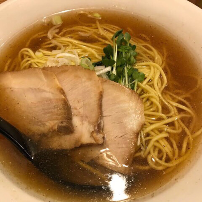 醤油らー麺 魚介ガツン（大盛）(麺や 佐渡友)