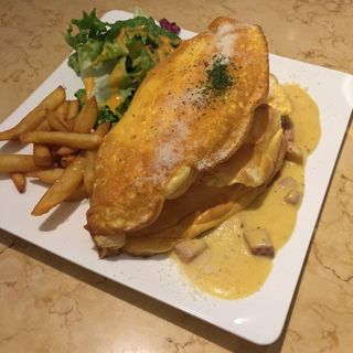 おすすめランチ　特製『フリカデル』セット(ビアカフェ ブルッグスゾット日本橋 コレド室町2店)