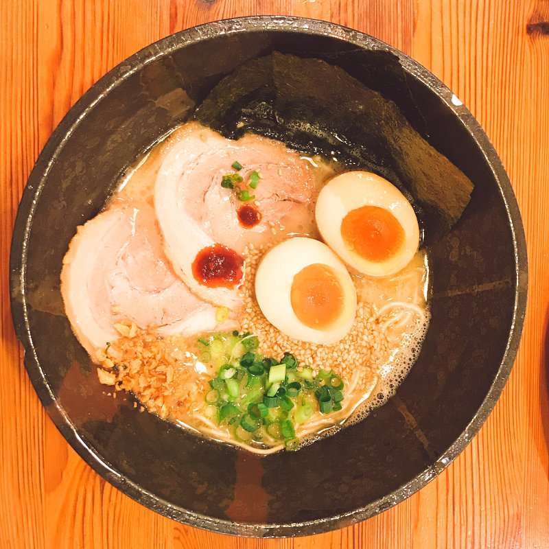 塩豚骨ラーメン(房総豚骨こてメン堂)