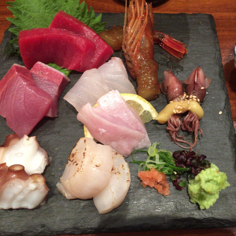 刺し盛り(地鶏と焼酎 すもも)