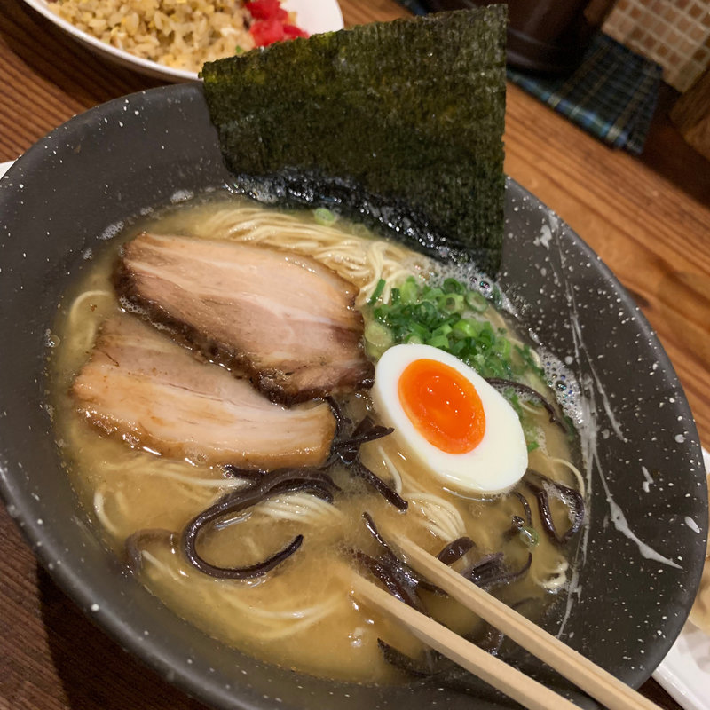 とらやラーメン(とらや 東油山本店)