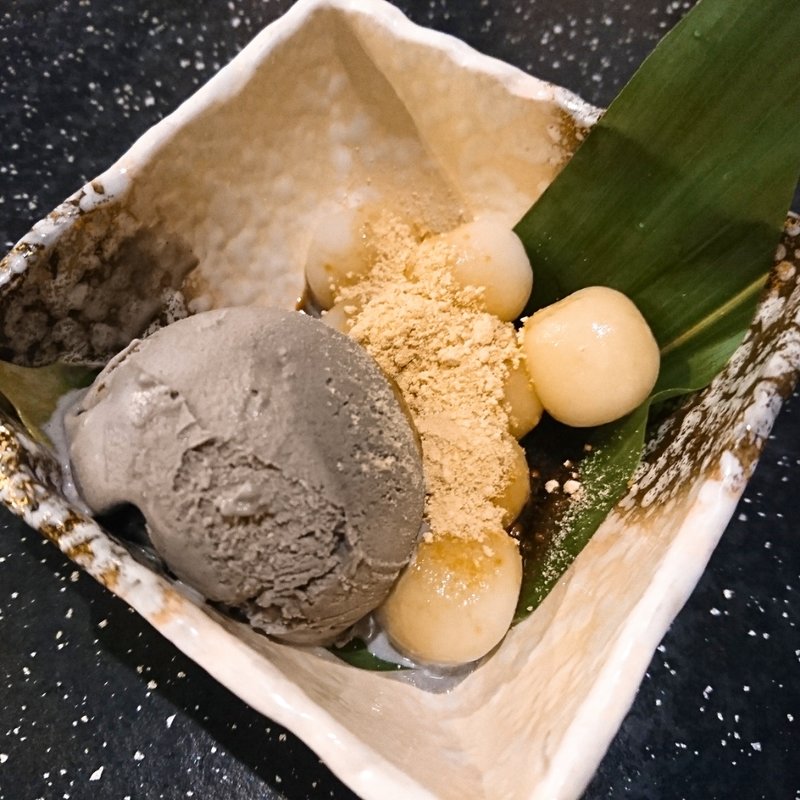 黒ごま白玉アイス(酒和酒和)