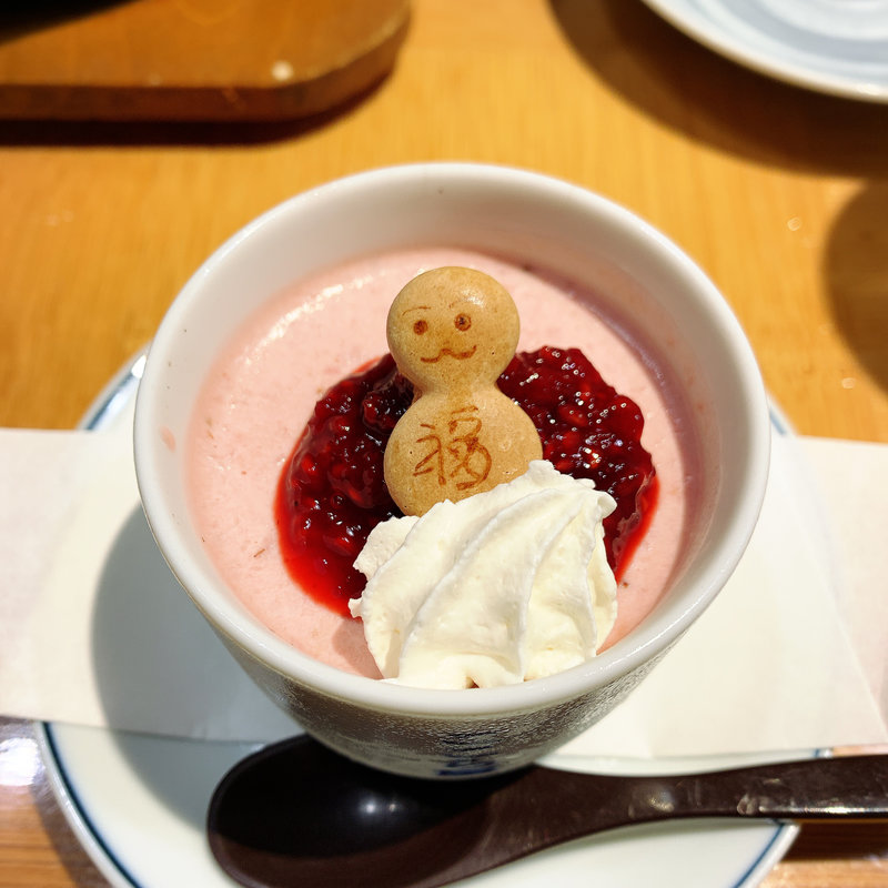 手造りいちごのクリームプリン(ここら屋 中目黒店 )