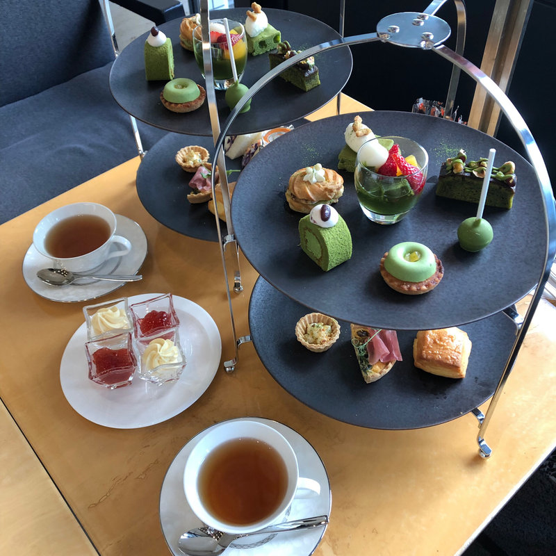 抹茶のアフタヌーンティーセット(ティーラウンジ「ファウンテン」 ホテル日航大阪)