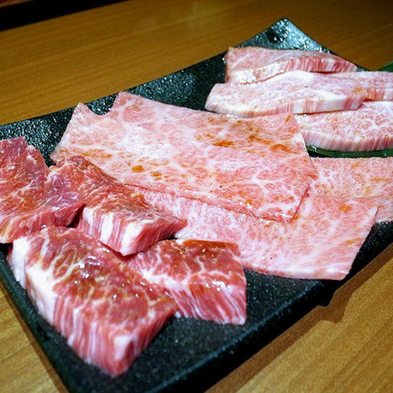 ハラミ、上ロース、上カルビ(焼肉ホルモン 山水縁 虎ノ門本店)