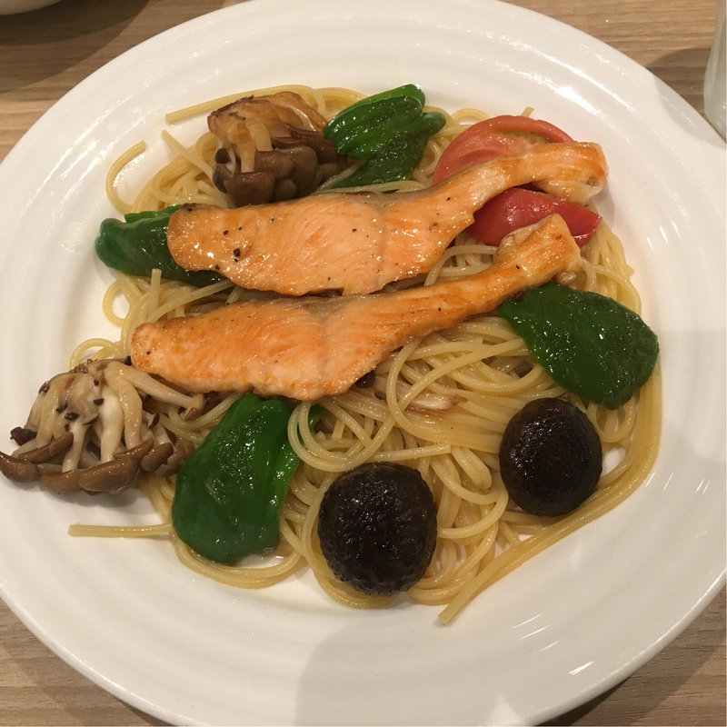 シャケと野菜のスパゲティ(HASHIYA)