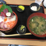 海鮮丼(銀蔵 小野原本店)