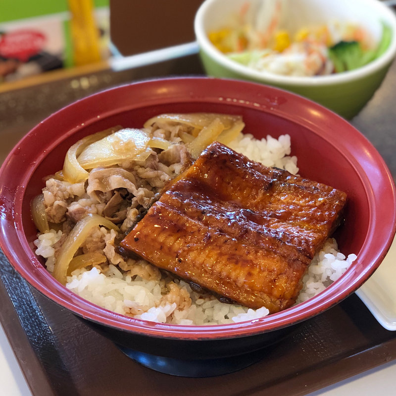 うな牛（並）とん汁サラダセット(すき家 長野SBC通り店 )