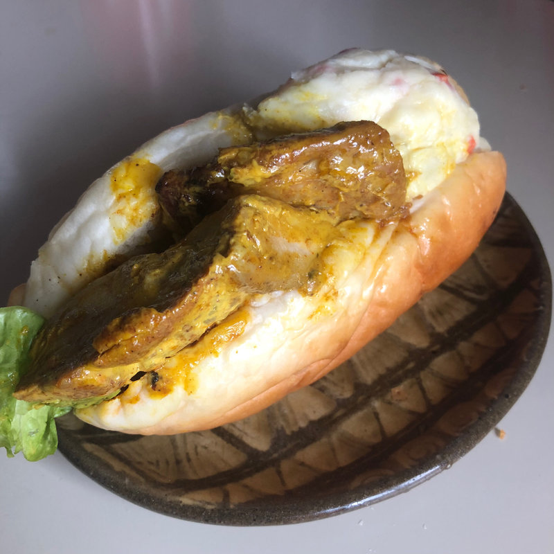 タンドリーチキンサンド(ヨコスカベーカリー)