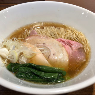 川越醤油ラーメン鶏(寿製麺 よしかわ 川越店)