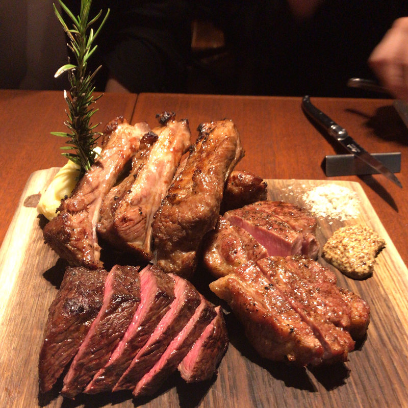 お肉スペシャル盛り(東京キッチン)
